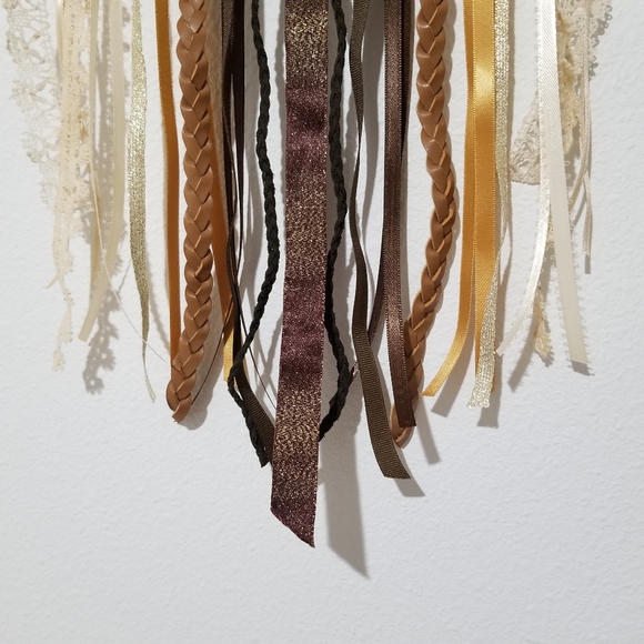 🌸 Medium One-of-a-kind Unique Handmade Boho Dream Catcher Wall Home Decor - Picture 4 of 5